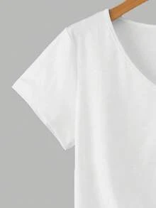 INAWLY 两件装女士V领短袖T恤，经典百搭休闲上衣，简约时尚，适合日常穿着、户外聚会、学生/教师、购物等场合。 - 黑與白 - 查看 6