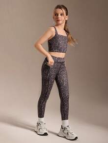 SHEIN Zestaw dla nastolatek: top i legginsy z nadrukiem w panterkę, bardzo elastyczny, dopasowany top z odkrytymi plecami w połączeniu z obcisłymi legginsami, wygodny i podkreślający figurę na fitness, jazdę na rowerze, jogging, odzież codzienną