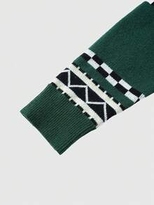 ROMWE MEN Street Life كنزة صوفية كاردجان كاجوال طويلة الأكمام بقبعة ذات لون متباين وطراز عتيق - أخضر - مشاهدة 4