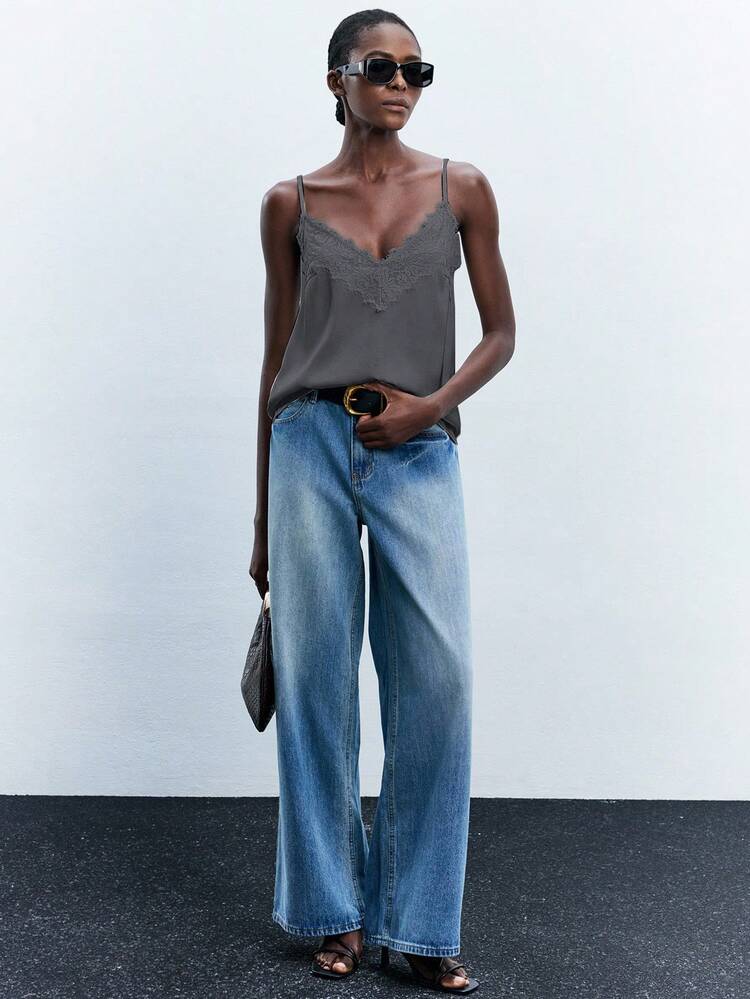 SHEIN Maija Women's Contrast Lace Loose V-Neck Adjustable Spaghetti Strap Casual Vacation Cami Top, Suitable For Urban Commute, Business, Casual, Office Wear, Elegant For Party, New Year Gathering Lace Trim Cami Top Beach Holiday Vacation Summer Going Out Graduation