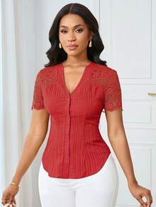 SHEIN LUNE 女式优雅通勤简约缺口领花卉蕾丝纹理面料修身衬衫，夏季 - 玫瑰紅 - 查看 3