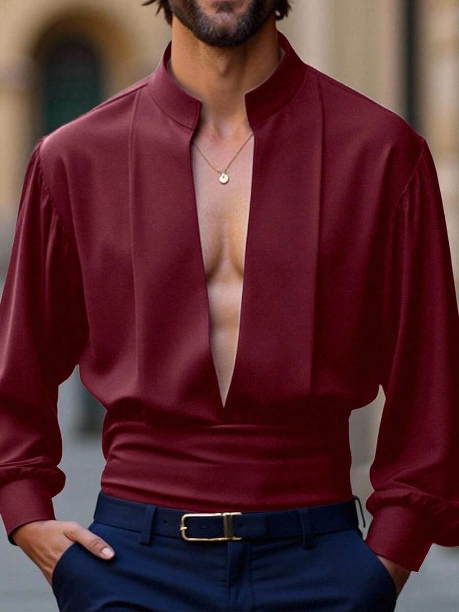 Manfinity AFTRDRK 男士时尚性感纯色深V领长袖衬衫，酒红色上衣，男士深红色衬衫，男士红色上衣，男士红色正装衬衫，舞会西装，日常休闲、周末旅行、户外活动、探险旅行、轻松的工作环境或半正式场合，男友/丈夫礼物，周年纪念礼物，圣诞节礼物 - 酒紅色 - 查看 1