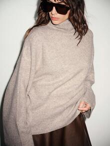 Lumivelle 2025 女装秋冬新款时尚宽松休闲高领露背设计针织毛衣，6% 羊毛