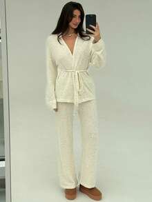 Aloruh 1 套杏仁圆点印花休闲宽松系带腰长袖开衫 + 高腰加长阔腿裤女针织毛衣两件套 - 杏色 - 查看 5