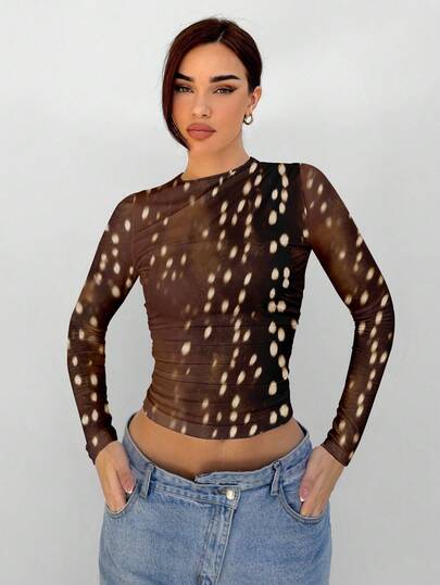  Aloruh Elegant Sexy Christmas Deer Print Graphic Crew Neck Long Sleeve Versatile Pullover T-Shirt, Suitable For Party, Nightclub, Y2K, Christmas