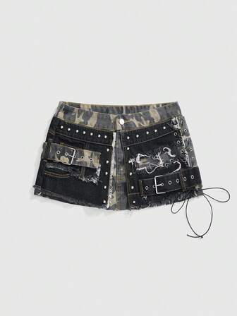 Grunge Punk Minifalda de mezclilla vintage desgastada y retocada con parches, decoración de remaches y camuflaje, de talle súper bajo