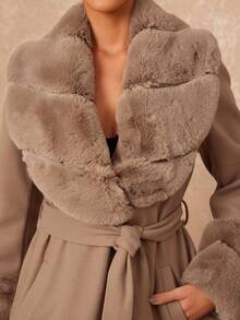 Lumalex 秋冬季仿毛皮领口和袖口收腰长款女式外套,适合女士穿着,款式多样,舒适百搭,尽显奢华气质。适合舞会、聚会、宴会、节日派对、锐舞派对、郊游、度假等各种场合,层次丰富,时尚百搭。适合婚礼、宴会、新年等寒冷天气穿着,是秋季新款女装的理想之选。 - 卡其色 - 查看 10