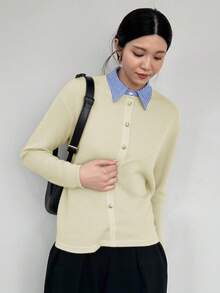 FRIFUL Áo thun nữ thường ngày với họa tiết sọc vá và thiết kế hở vai, tay dài, cài một hàng khuy - Màu be - Xem 4