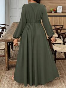 SHEIN LUNE Vestido largo con abertura lateral de unicolor y parches de encaje para mujer - Verde militar - Ver 2