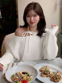 DAZY 秋冬百搭圆领挂脖系带设计宽松女士长袖毛衣 - 白色 - 查看 4