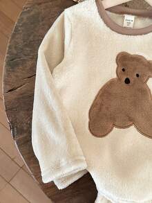 LMoss Kids LMoss Young Boy 2pcs Cute Bear Pattern Ribbed Crew Neck Long Sleeve Top And Soft Fleece Pants Pajama Set, Autumn/Winter, Boy Two Pieces Set, Bear Pajamas, Brown Pajama Set, Brown Pj Set, Cozy Fall & Winter Styles, Winter