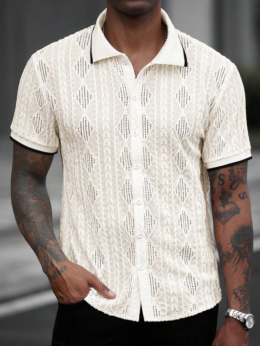 Manfinity Homme Camisa casual de manga corta con botones y dobladillo curvo con ribete de contraste para hombres, camisa de encaje y malla para hombres, camisa de ganchillo para hombres, camisa blanca de encaje para hombres, camisa de punto para hombres - Beis - Ver 1