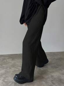 FRIFUL Quần ống đứng vải họa tiết trơn màu tối giản dành cho nữ - màu đen - Xem 4