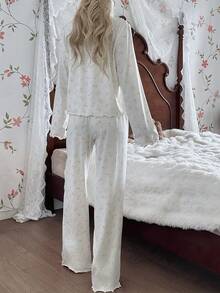 CottageSlumber 3 Peças Conjunto de Camisola, Calça e Roupão Romântico com Renda Floral e Laço, Roupas de Inverno e Outono para Mulheres - Damasco - Visão 3