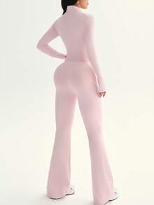 Dewbera بدلة رياضية للنساء لفصول الخريف/الشتاء/الربيع، تتكون من: جاكيت بسحاب كامل بأكمام طويلة ضيق مع فتحة للإبهام وشريط تباين، مقترنة بسروال ضيق بخصر عالي وتصميم لوحات تباين اللون. مناسبة للارتداء اليومي العادي، الجري، اليوغا، الجيم، التنس، إلخ. - وردي - مشاهدة 4