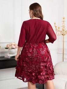 Reflora 大码贴花网眼拼布圆领优雅连衣裙 - 酒紅色 - 查看 3