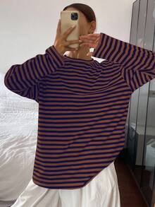 Livesso Áo thun nữ cổ tròn tay dài dáng rộng màu trơn - Màu xanh lam - Xem 3