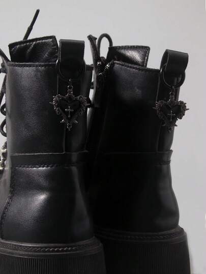 2pcs/Set Gothic Sword Pendant Shoe Decor, Unisex, Halloween