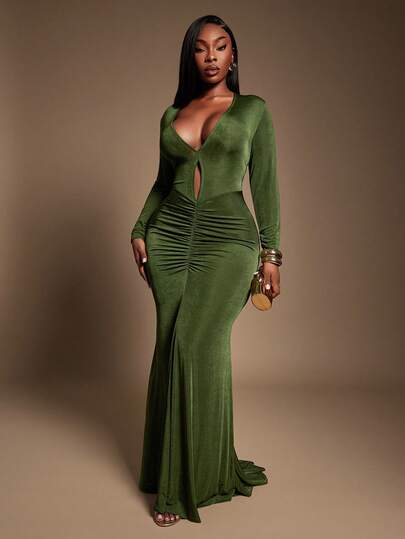 Radiana Plus Size Women's Deep Green V-Neck Ruched Bodycon Long Sleeve Dress, New Arrivals For Autumn/Winter