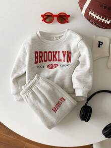 SHEIN 2 件套男婴/女婴可爱休闲灰色字母印花长袖运动衫和慢跑运动服，男女通用婴儿服装，婴儿冬装 - 彩色 - 查看 3