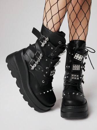 Grunge Punk 2025 Nouvelles bottes mode épaisses semelles en PU sombre punk, bottes courtes gothiques fines pour femmes, automne/hiver