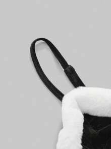 ROMWE Goth 哥特式圣诞人造毛皮拼接十字架金属吊坠天鹅绒吊带背心 - 黑色 - 查看 4