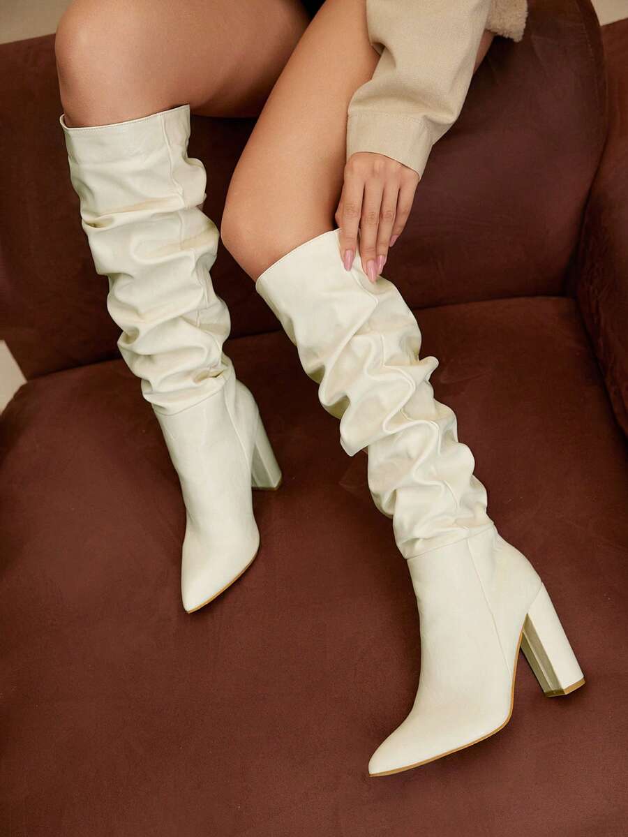 Daringsoles 黑色尖头粗高跟及膝靴，侧拉链，性感百褶，适合秋冬女士 - 杏色 - 查看 1