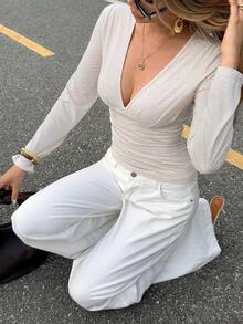 Chiquease 浅色波点V领长袖时尚T恤，修身剪裁，褶皱细节设计，舒适亲肤，百搭打底衫，优雅外出之选 - 杏色 - 查看 4