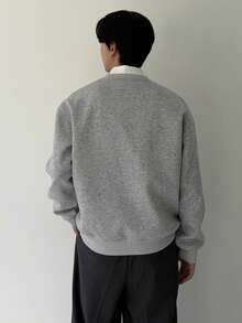 DAZY 男士 V 领字母印花设计麻灰色休闲套头衫，秋季通勤风格 - 灰色 - 查看 2