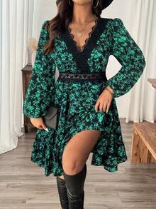 SHEIN Frenchy Váy dài tay cổ chữ V họa tiết hoa ren chắp vá cỡ lớn - Nhiều màu - Xem 1