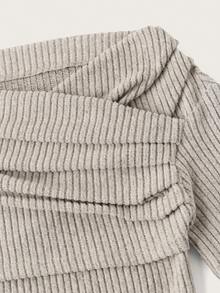 Aloruh 女士休闲优雅露肩修身长袖T恤，适合秋冬季，拉绒 - 杏色 - 查看 7