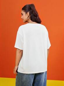 LOONEY TUNES X SHEIN Camiseta de manga corta con gráficos de dibujos animados y letras, de talla grande, para verano - Blanco - Ver 6