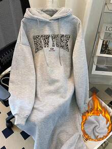 SHEIN 女式羊毛连帽连衣裙，配有抽绳和豹纹纽约字母印花，灰色长袖运动衫图案套装 - 淺灰色 - 查看 1