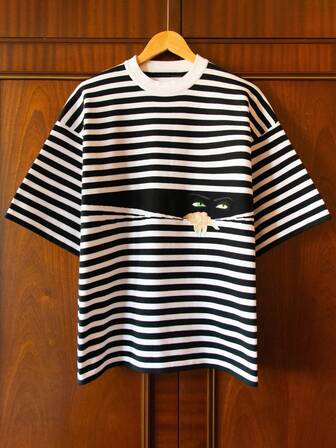 Manfinity Camiseta de manga corta casual de vacaciones para hombres con estampado de rayas y digital