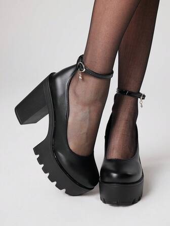 Damen Geschlossene Zehen Mary Jane Schuhe mit Kreuzriemen, Punk Goth Plateau Absatz Schuhe mit dickem Absatz, Riemen mit Schnalle, JK Uniform Schuhe, wasserdichte formelle Arbeits High Heels