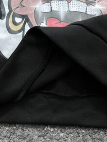 SHEIN 青少年男孩休闲卡通人像字母撞色卫衣，舒适时尚，百搭柔软面料，适合日常穿着、上学、郊游、户外运动、秋冬季节穿着，街头嘻哈风格，返校宽松卫衣，动漫卫衣，男童卫衣，秋冬季节慢跑服 - 黑色 - 查看 5
