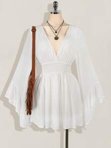 SHEIN ICON 加大码 V 领褶饰 A 字形喇叭袖连衣裙，波西米亚风、嬉皮风、Y2K 风格，适合夏季、游牧风、暑假、音乐节、毕业典礼和返校服装 - 白色 - 查看 1