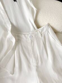 SHEIN Bộ 2 món/Bộ áo sơ mi ngắn tay in họa tiết hiệp sĩ thường ngày cho nữ và quần short, trang phục công sở mùa hè, đi biển - trắng - Xem 5