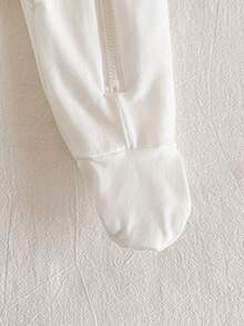 SHEIN 5 件套新生儿休闲纯色连体衣，带连脚裤和毛毯，多功能长袖，四季家居用品 - 白色 - 查看 6