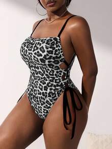 Slaydiva Plus Size Women Leopard Print One-Piece Swimsuit - Black and White - View 4