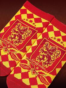 HARRY POTTER X SHEIN 1 双女士舒适格子徽章图案踝袜 - 紅色 - 查看 2