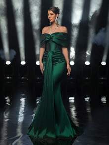 Glamrae Women's Elegant Green Halter Neck Luxurious Evening Gown,Off-The-Shoulder High-Waisted Mermaid Floor-Length Party Dress For Weddings,Formal Events - Green - View 7