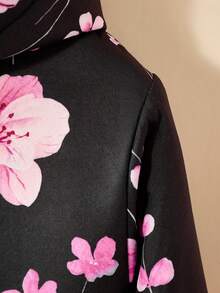 SHEIN Vintaside Kids 女童连帽加厚复古碎花中长保暖外套，秋冬、假日、夏季、旅行皆宜，女童碎花外套，女童抓绒外套，女童保暖内衬外套，女童冬季外套 - 黑色 - 查看 6