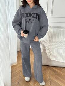 SHEIN 2pcs/Set Teen Girl Casual Street Style Snowflake Hoodie Sweatshirt And Solid Color Elastic Waist Sports Pants Set, Suitable For Back To School, Birthday, Party, Holiday, Autumn/Winter Fall