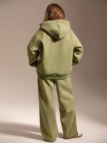 SHEIN Tween Girl Hoodie Set, Long Sleeve Hoodie And Loose Casual Sweatpants Set, Autumn/Winter - Army Green - View 3