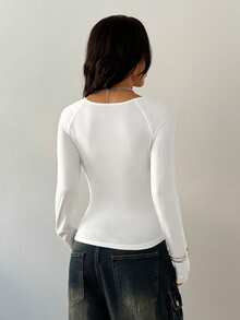 Coolane 女式冬季/秋季街头休闲比赛日返校休闲棉质撞色深蓝色圆领长袖T恤 - 白色 - 查看 7