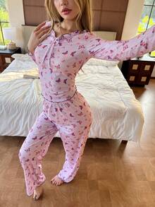 SHEIN ZzzCrew Set pigiama da donna con top a maniche lunghe con colletto arricciato e stampa farfalla a costine viola e pantaloni, set di pigiami rosa a due pezzi, abbigliamento invernale