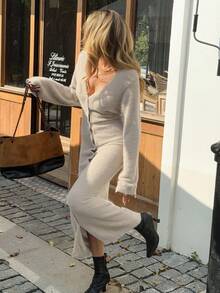 Livesso 女式V领灯笼袖长款针织毛衣裙，秋季 - 米色 - 查看 2