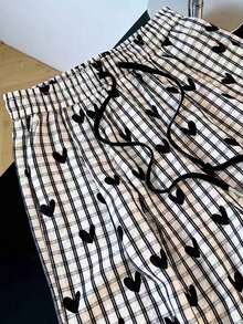 GlowEve CURVE Quần dài thường ngày họa tiết trái tim kẻ caro cỡ lớn - Đen và trắng - Xem 6