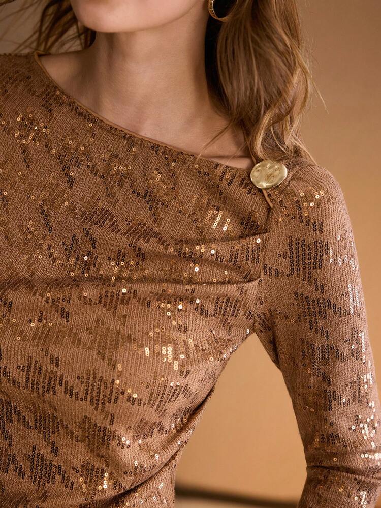 WOMEN'S SEQUINS ASYMMETRIC HEM T-SHIRT WITH METAL DECOR BUTTON AND FLARED SLEEVES, AUTUMN/WINTER